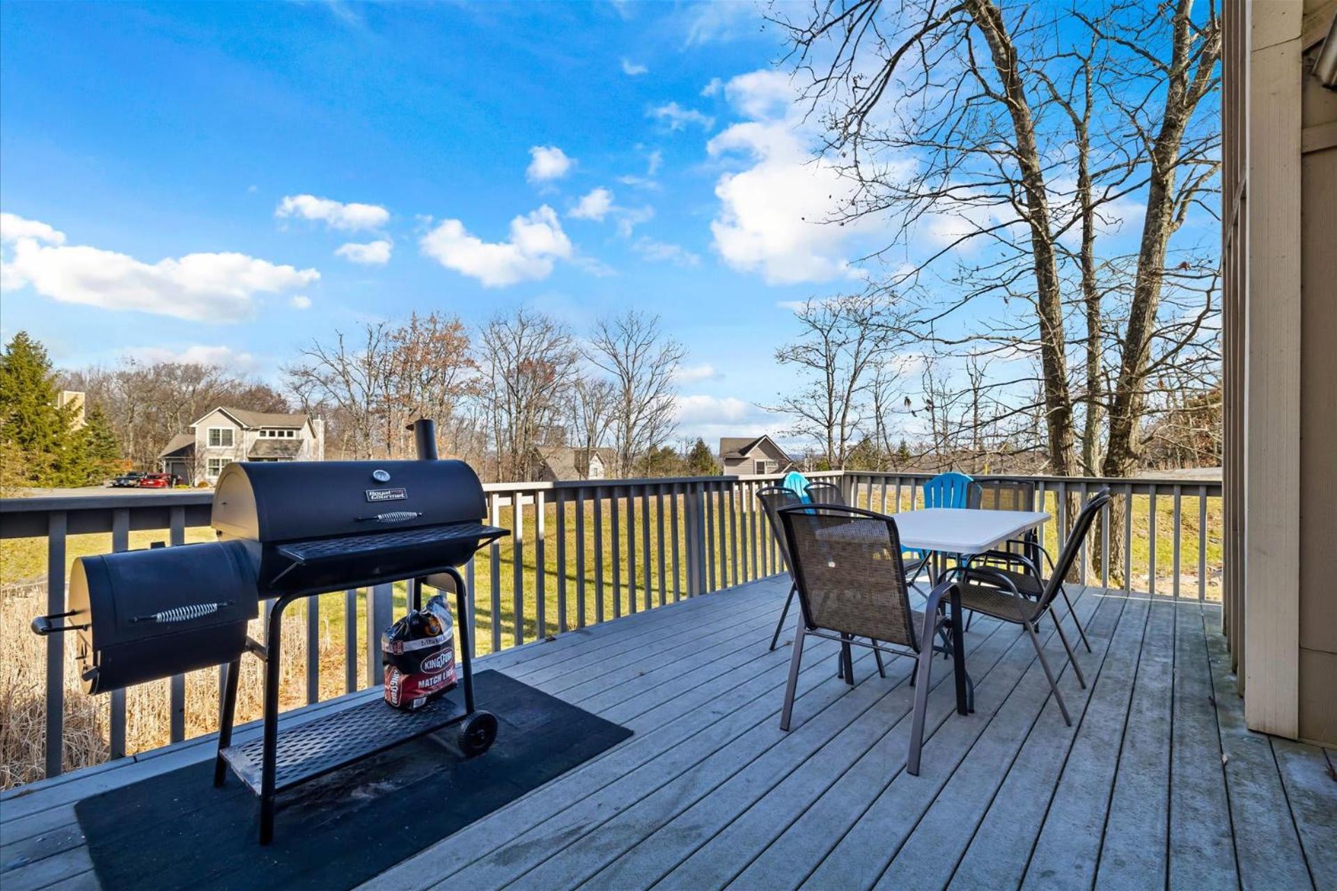 Private Barbecue Fireplace Fall Foliage Holiday home